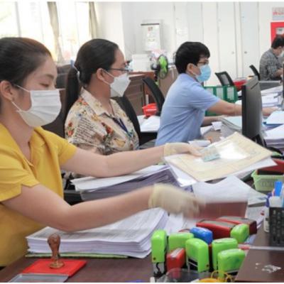 Câu chuyện thời sự - Tăng lương cho cán bộ, công chức, viên chức: Vấn đề cấp bách hiện nay