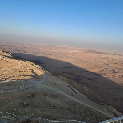 איליה:"תנועה זה המפתח תנועה זה הכול.תנועה זו הדרך הקדימה והאחורה" איליה:"תנועה זה המפתח תנועה זה הכול.תנועה זו הדרך הקדימה והאחורה"