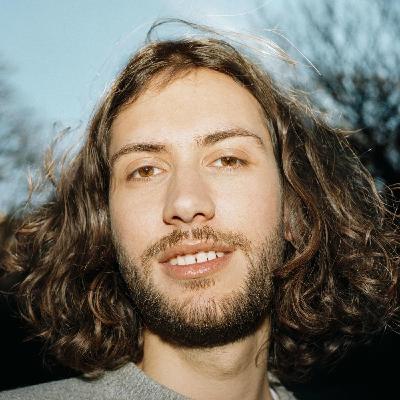 L’invité du 12h30 - Le musicien français Miel de Montagne est en concert en Suisse