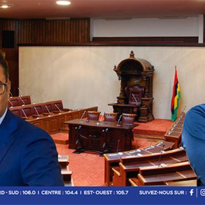 Parlement : excuses de Shakeel Mohamed, colère d’Adrien Duval et mise au point annoncée de la Speaker