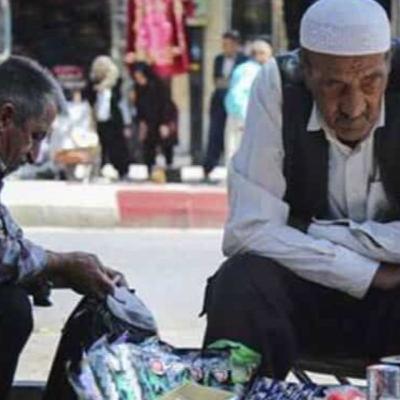 پادکست :علت آمار بالای سالمندان دستفروش چیست پادکست :علت آمار بالای سالمندان دستفروش چیست