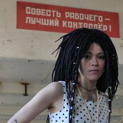 Это безумно интересно слушать свои песни в исполнении других: вокалистка группы «Слот» рассказала о трибьют-альбоме Это безумно интересно слушать свои песни в исполнении других: вокалистка группы «Слот» рассказала о трибьют-альбоме