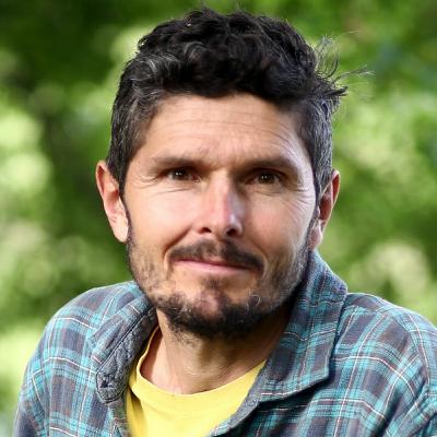 Le 'Jus De Crapaud' - Comment Utiliser L'extracteur Vertical Avec Alice Vanhoye (Kuvings)