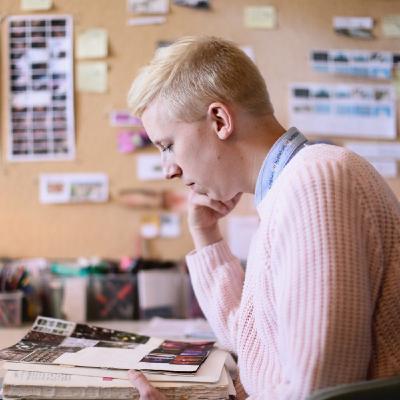 ‘De unge vilde': Julian Juhlin er drengen, der aldrig flytter hjemmefra ‘De unge vilde': Julian Juhlin er drengen, der aldrig flytter hjemmefra