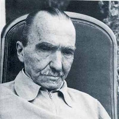 بیۆگرافیا (نیکۆس کازانتزاکیس)