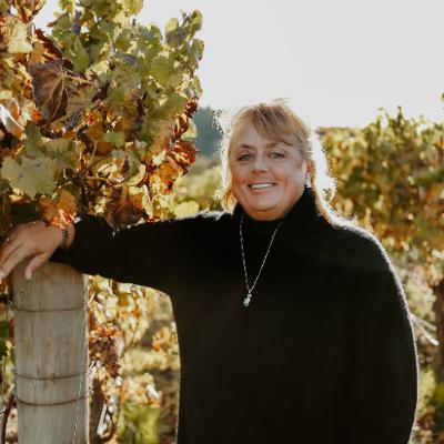 Episode 256 - Debra Mathy, Dutcher Crossing Winery and Namo Wines Episode 256 - Debra Mathy, Dutcher Crossing Winery and Namo Wines