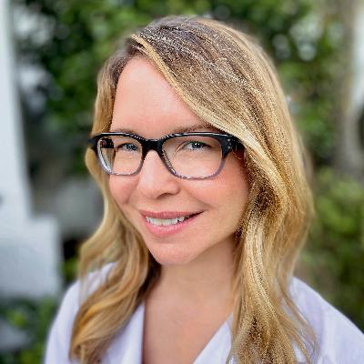 Ep. 228 Sinus Headaches vs. Migraines: Diagnosis and Treatment with Dr. Jessica Lee