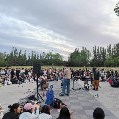 20250502朝阳公园露营时光音乐会-葡萄牙友人弹唱