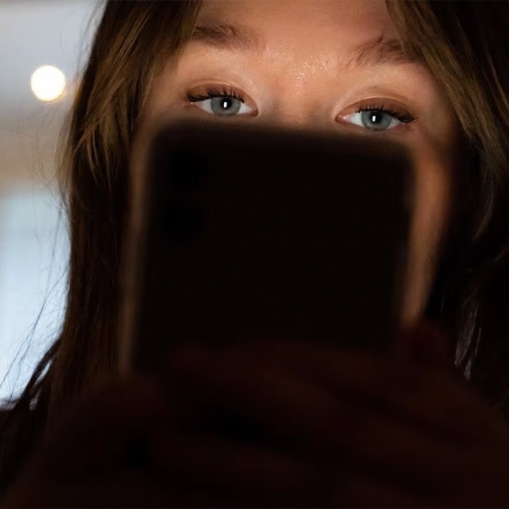 Stay Connected Anywhere With Facetroid App