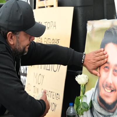 Πίσω Σελίδες | Ενας πατέρας μπορεί να σώσει τον κόσμο