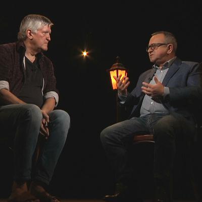 .pod lampou s Alexandrom Dulebom: Kto oslobodil Slovensko a prečo už Ukrajina vyhrala