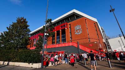 Liverpool now the highest-earning English football club