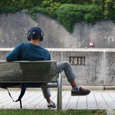 Einsamkeit bei Jugendlichen: Warnsignal oder normales Gefühl?