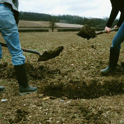 The Irishman Who Buried Himself Alive The Irishman Who Buried Himself Alive