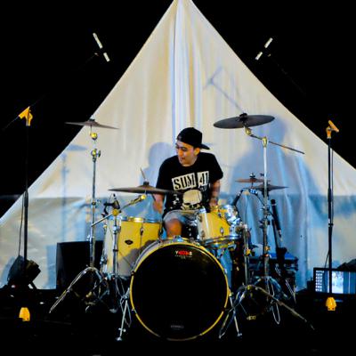 kisah masa depan bang rangga terhadap band yang di bangun sejak kecil