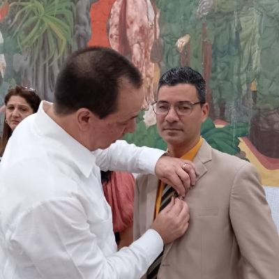 Elogio a las batas bancas Elogio a las batas bancas