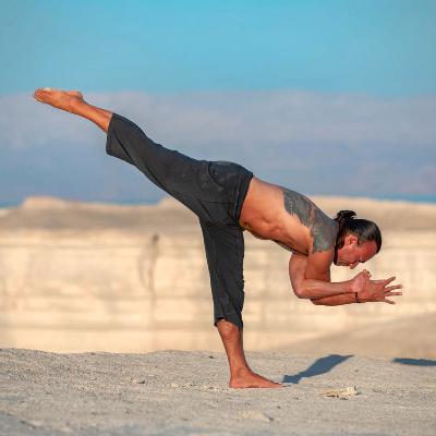 Power Flow Vinyasa with Eddy Toyonaga #78