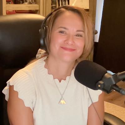 025 • BEing True to Self with Lena Servin 025 • BEing True to Self with Lena Servin