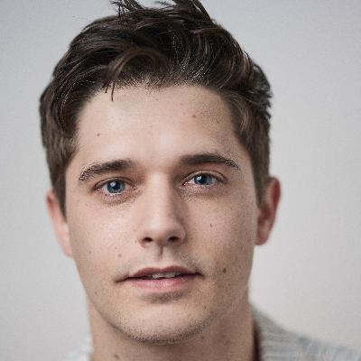 An interview with Broadway & TV Star Andy Mientus playing in Emmet Otter's Jug-Band Christmas An interview with Broadway & TV Star Andy Mientus playing in Emmet Otter's Jug-Band Christmas