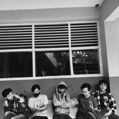 Berteriak (Tanda Terlalu Dalam)