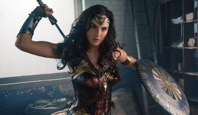 Star de Marvel, Simu Liu propose une candidate pour être la nouvelle Wonder Woman de DC