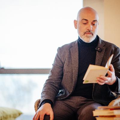 Poemas para o Verão: Isaque Ferreira lê Ruy Belo
