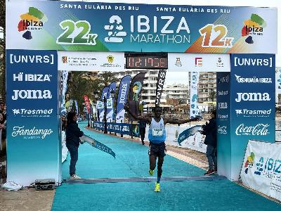 El Santa Eulària Ibiza Marathon 2025 bate récords y deja una imagen para la historia