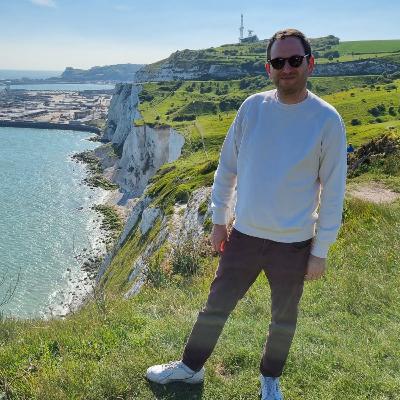 פרק 85: " בישראל לא מספיק נחשפים לאירועים האנטישמיים בקהילות" - ראיון עם עודד גברעם חלק א