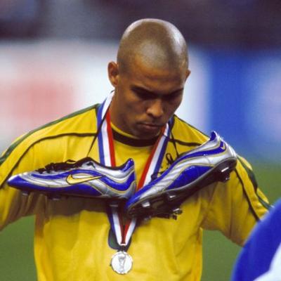 Nikeeee…. Looking for a check