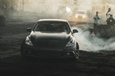 Kansas City car enthusiasts created a safer, legal space to show off their stunt driving