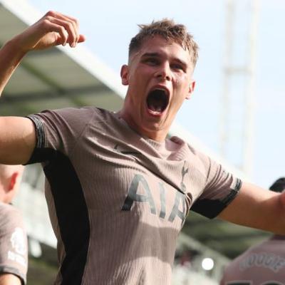 Episode 9 - Micky to the rescue. Ange ball is multi-dimensional Episode 9 - Micky to the rescue. Ange ball is multi-dimensional