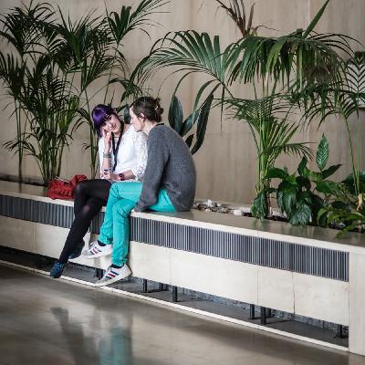 XXV: Assemblies of Individuals – Live Work in Non-Performance Spaces (Mette Edvardsen, Tino Sehgal & Florian Malzacher)