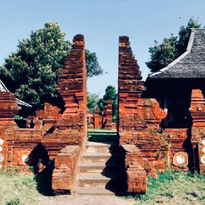 Sejarah Kesultanan Cirebon_Cahya Wulandari 1808107 Sejarah Kesultanan Cirebon_Cahya Wulandari 1808107