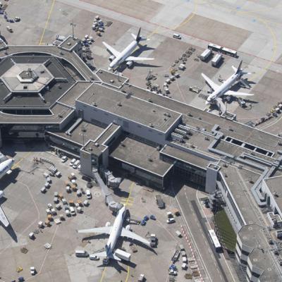 Flughafen Rekord (mit Noah)