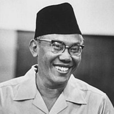 JEJAK PERJUANGAN SYAFRUDDIN PRAWIRANEGARA JEJAK PERJUANGAN SYAFRUDDIN PRAWIRANEGARA