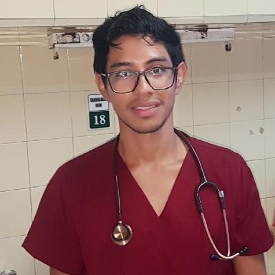 Un joven latinoamericano se forma como médico especialista en Camagüey