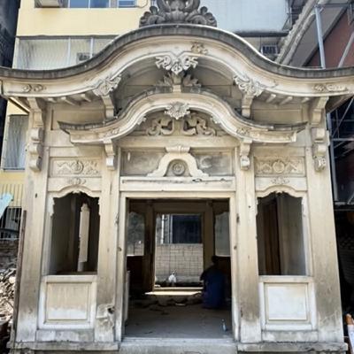 台中寺是日本佛教曹洞宗流派在台中地區的主要布教據點，興建於1903年。在寺院境內，還曾設有豐川吒枳尼真天堂，奉祀由豐川稻荷請來的豐川吒枳尼真天。