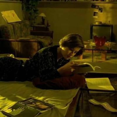 أضرار القراءة - كيف تصبح مثقفا؟