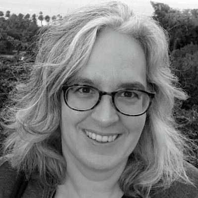 KONKAV KAST 37 | Judith Keilbach