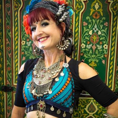 Hips and Bits with guest, Richelle from Australia, Episode #3 Hips and Bits with guest, Richelle from Australia, Episode #3