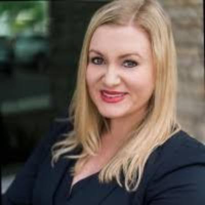 Lindsey Carnett - CEO - Marketing Maven
