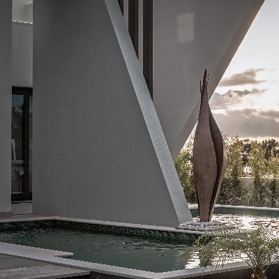Luxury Housing Market - A Breakout Year During the Pandemic Luxury Housing Market - A Breakout Year During the Pandemic