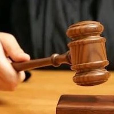 قاضی چکش را کوبید!