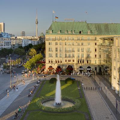 Unter den Linden: Ein Spaziergang entlang des Prachtboulevards
