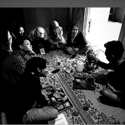 Cek cek NGOBROLIN ASAL,KENAPA PILIH JURUSAN DAN JOGJA ifan,lukman,fahri,cia,elsi,ega,nisa dan indri