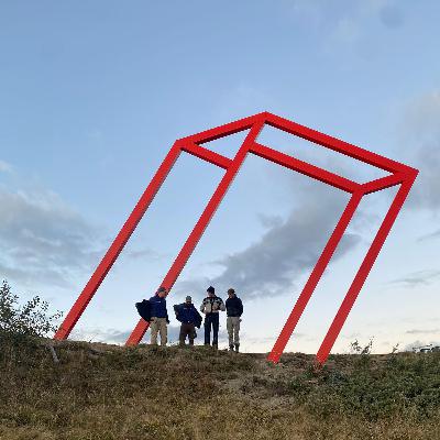 Un po’ di rosso svizzera sulla cima delle Dolomiti