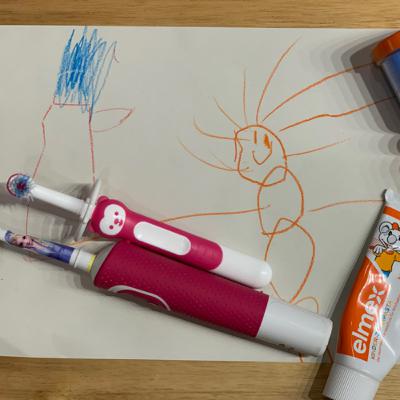 📕 Ep1: Brush your Teeth Story for Kids in English & German
