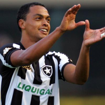 RESENHA DE PRIMEIRA COM DODÔ - O ARTILHEIRO DOS GOLS BONITOS