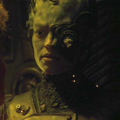 VOY Review: The Gift