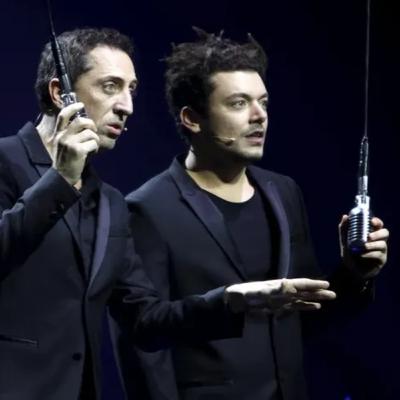 Gad Elmaleh & Kev Adams - Le souhait de Kev Gad Elmaleh & Kev Adams - Le souhait de Kev